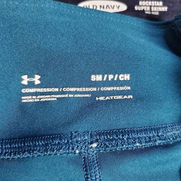 Under Armour HeatGear Compression Leggings Women’s Size SM Blue Geometric Print - Picture 7 of 8